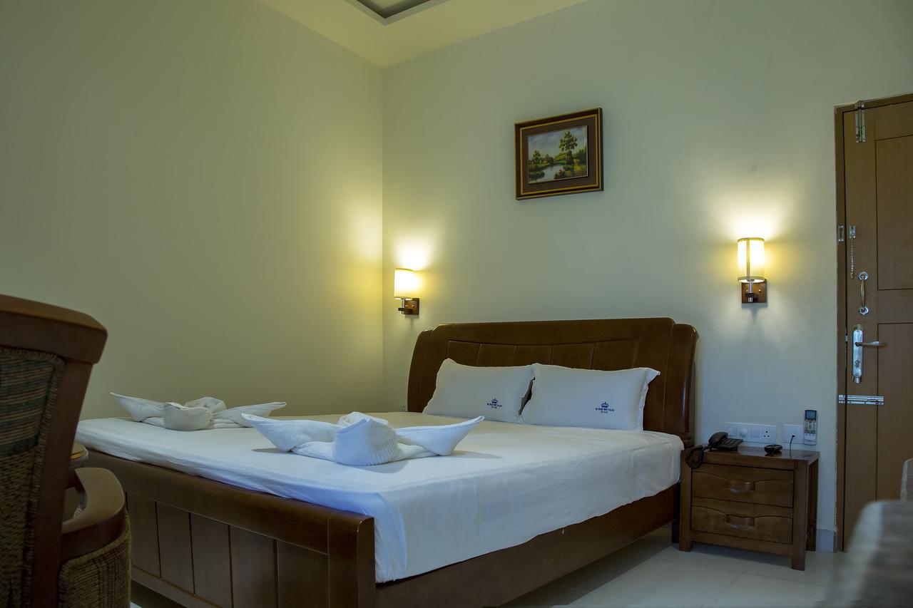Hotel The Grand White Palace Mayiladuthurai Exterior foto