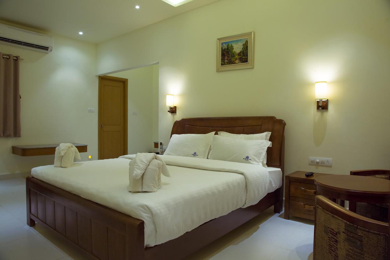 Hotel The Grand White Palace Mayiladuthurai Exterior foto